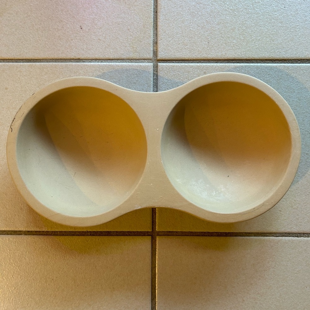 Pampered Chef Stoneware Double Egg Poacher